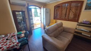 Appartement à Calabardina. Piso de 3 dormitorios, baño, amueblado, a 400 metros de la playa