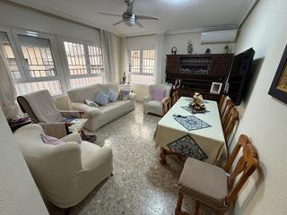 Piano terra in Casco Antiguo. Encantador entresuelo en águilas, ideal para vivir