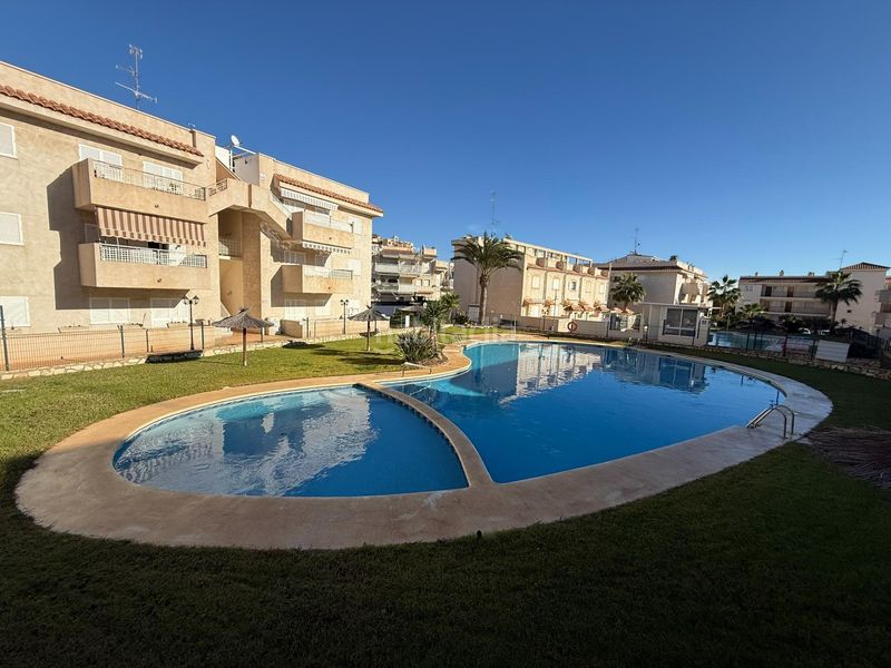 Foto 15a3d594-aa5f-44b7-a4b5-4ceaf951b9df. Apartament amb calefacció aparcament piscina a Los Collados-Los Geraneos Águilas