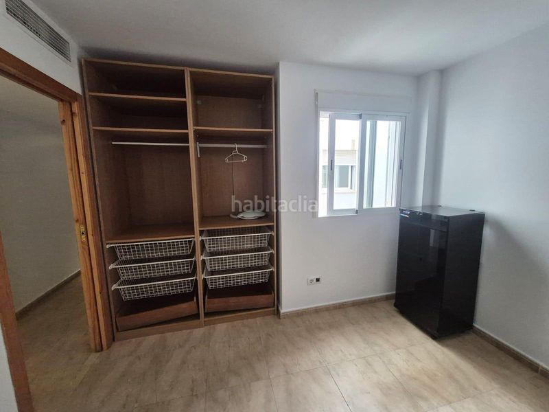 Foto ac38fdbf-a235-474a-a9f6-df994cdab102. Pis a Casco Antiguo Águilas