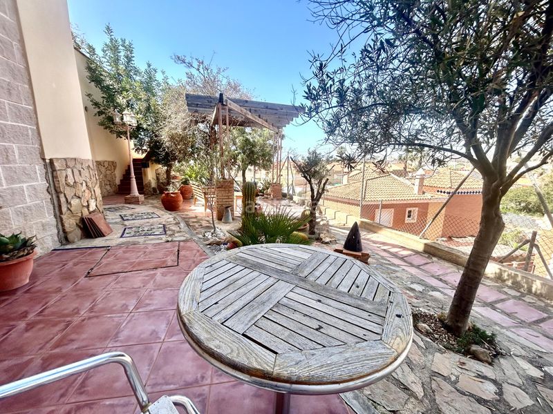 Foto 9d9e606c-d4c6-43f7-af80-6e5b32e8c10d. Edifici a Calabardina Águilas