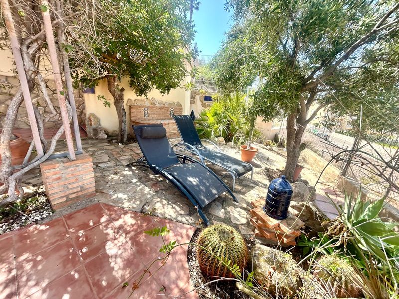 Foto cedbd8b7-10bb-4c46-93d8-2adb4d8318c1. Edifici a Calabardina Águilas