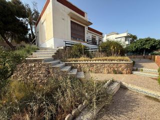 Chalet  Urbanizacion urb calarreona. Chalet independiente haciendo esquina en calarreona, águilas  op
