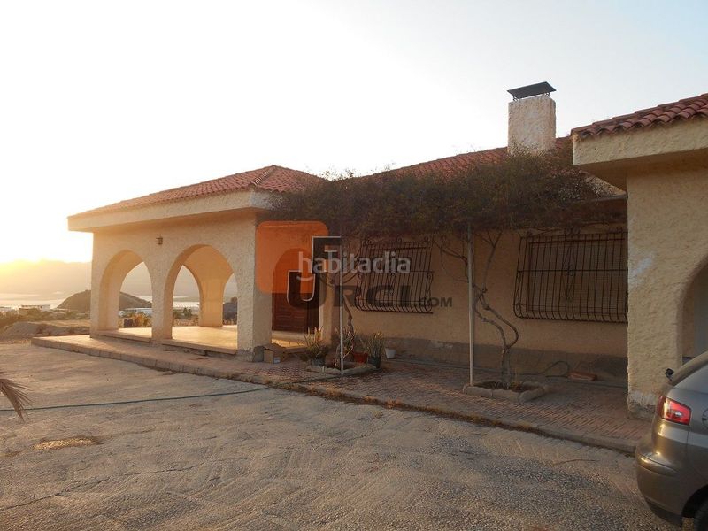 Foto dd2a3f5a-cbbd-4d82-ab85-f52b7db2fa67. Casa amb calefacció a El Rubial Águilas