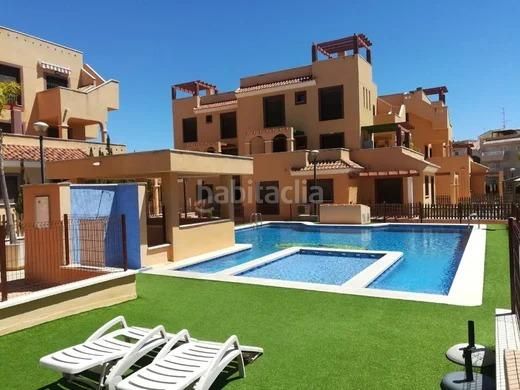 Foto d1a99d64-2d48-4595-ae78-6d9074138c2e. Apartament amb aparcament piscina a Los Collados-Los Geraneos Águilas