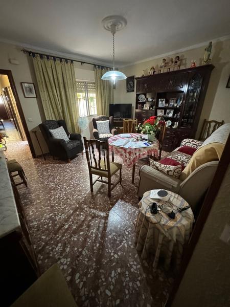 Foto f78c941c-c637-4131-9045-3a3bb6886b2c. Casa amb aparcament a Cerro de Reyes Badajoz