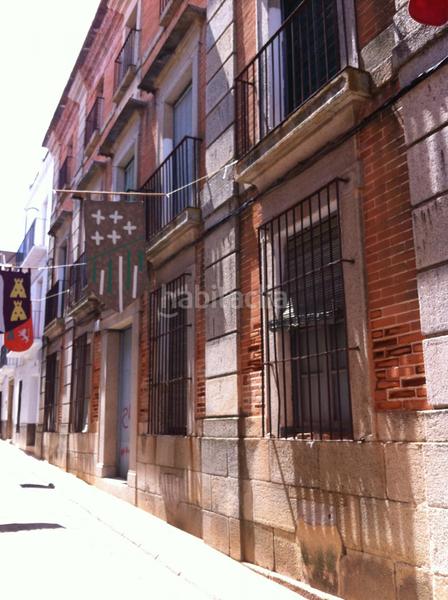 Foto c2c4add8-ab7c-4d9a-8f9d-14fd65bedc99. Edificio oportunidad casa historica en Alburquerque