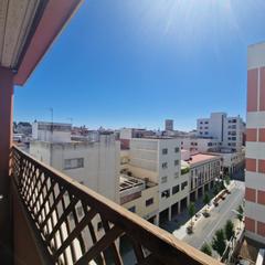 Appartement à Casco Antiguo. Piso amplio en pleno centro