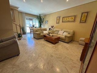 Dúplex a Avenida Elvas. Dúplex en jardines del guadiana