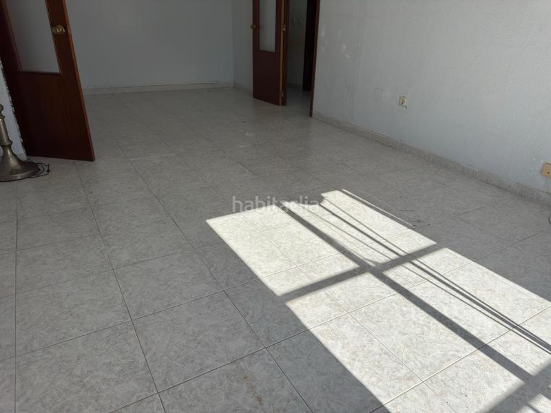 Foto 5c2f9249-4d1e-462d-8182-a08df5062acf. Piso en pedanías de Badajoz Badajoz