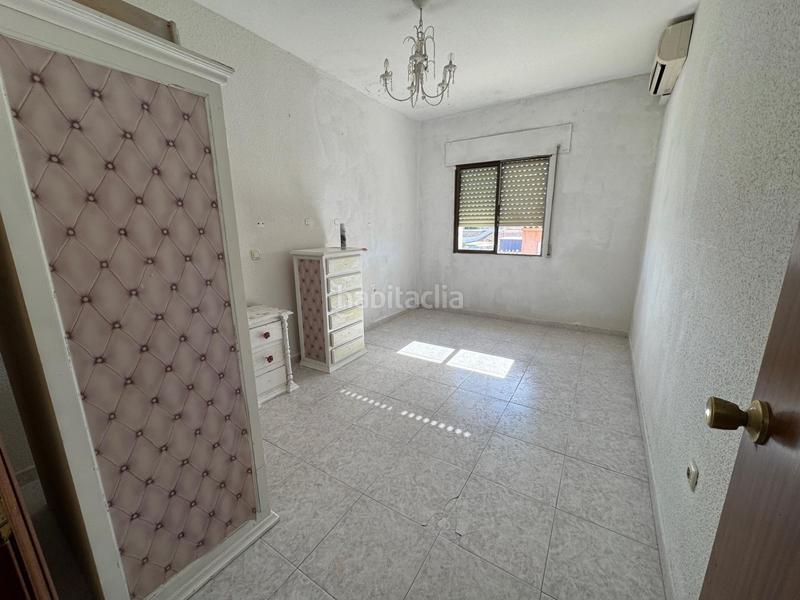 Foto 6c8525af-c900-4aec-9e9f-0b85d32b8420. Piso en pedanías de Badajoz Badajoz