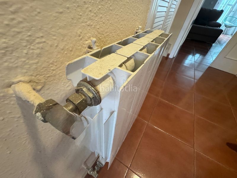 Foto a630071d-a4d8-4137-8e6d-4559c9a70514. Casa adossada amb xemeneia calefacció piscina a Las Vaguadas Badajoz