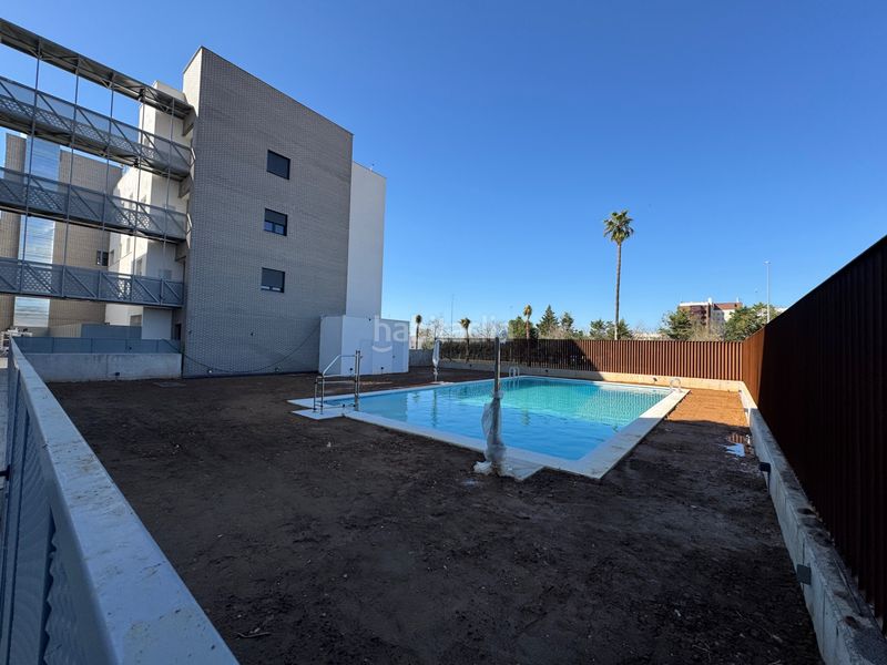Foto 2c7f12a8-c0b5-4e86-8781-94c68cd5d7d5. Apartament amb calefacció piscina a Avenida Elvas Badajoz