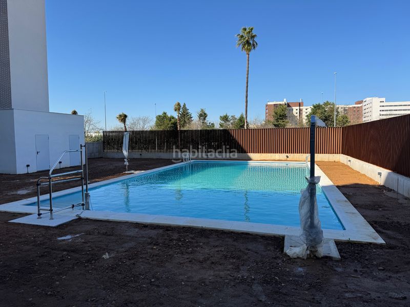 Foto b04ffe2d-de89-4c92-acad-d357f5dcdf13. Apartament amb calefacció piscina a Avenida Elvas Badajoz
