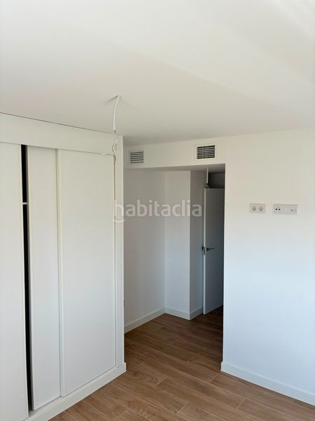 Foto 51b64098-98e1-4acd-b52d-f6f6fb6d9991. Pis amb calefacció aparcament piscina a Avenida Elvas Badajoz