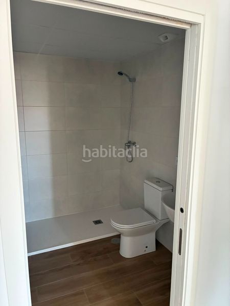 Foto 8f95f0ba-28de-444a-ab90-fd0a03ff31d2. Pis amb calefacció aparcament piscina a Avenida Elvas Badajoz