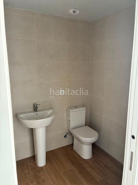 Foto f5f63bce-3386-4f94-a7a6-f105431c8e6d. Pis amb calefacció aparcament piscina a Avenida Elvas Badajoz