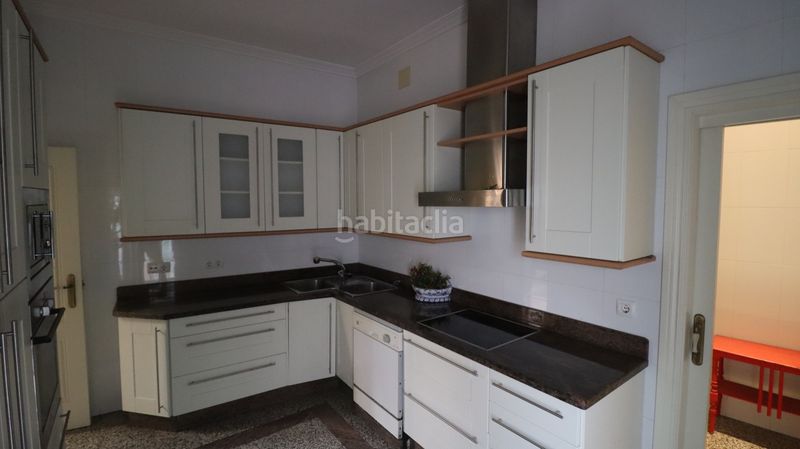 Foto 727f6e61-428c-42ce-b2be-09b70ed50c00. Edifici a calle santa ana 15 a Casco Antiguo Badajoz
