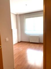 Piso en Valdepasillas - La Paz - Huerta Rosales. Estupendo apartamento en huerta rosales