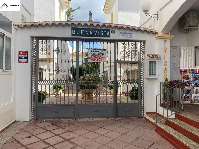 Foto c69a6e49-2a1b-4f7e-8fd5-d5bb79d28d2d. Dúplex amb calefacció aparcament piscina a Calahonda Mijas