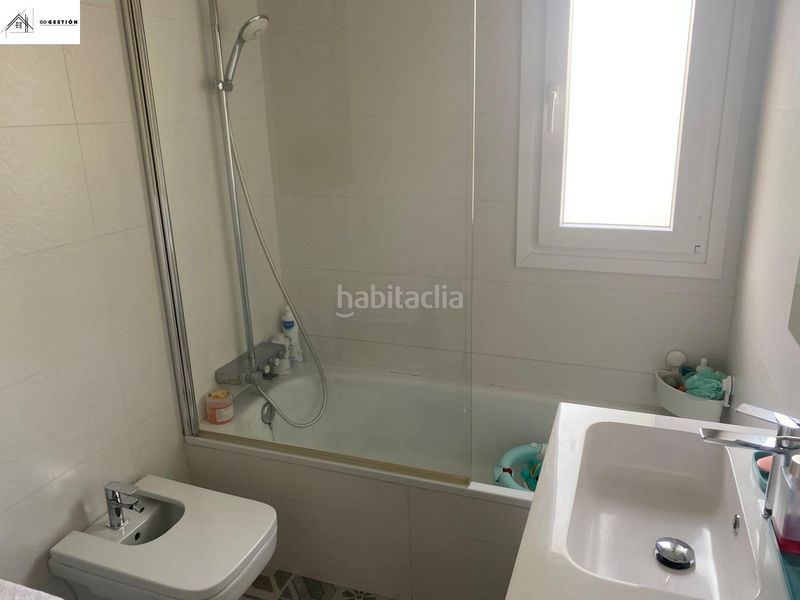 Foto d7a6bce8-4348-4803-8e8d-17e5b1d7cbe6. Dúplex amb calefacció aparcament piscina a Calahonda Mijas
