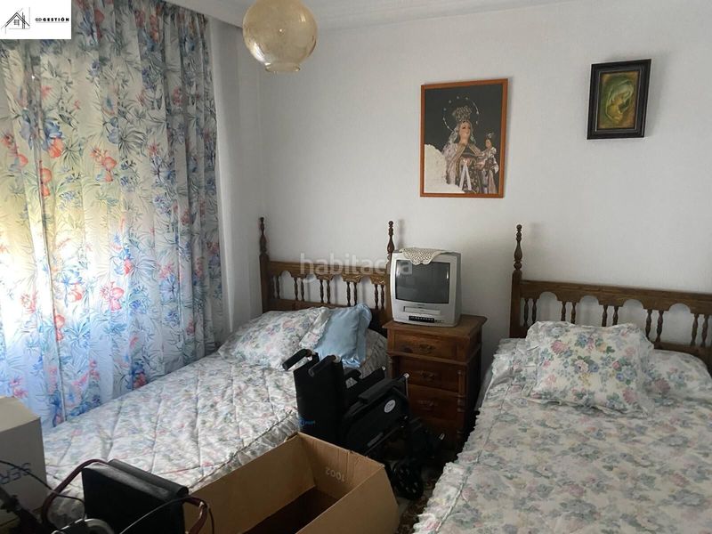 Foto f4ae12e7-cdcd-43ca-be97-544462c16054. Pis a los jardines de Marbella - la ermita Marbella