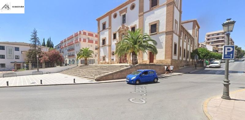 Foto d5984c28-af4e-4ef7-8c2b-ea569bb05ac7. Pis a Centro Ronda