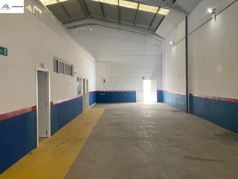 Foto ad5a9b1d-97f6-4eda-a724-f9ff6e770b77. Nau industrial a Coín