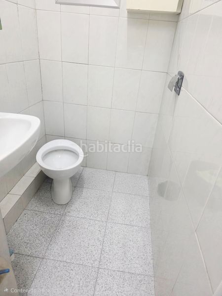 Foto 42b8a97c-b7b8-42f4-8852-ee04459cd568. Local comercial a Verdum Barcelona
