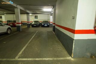 Aparcament cotxe a Valdepasillas - La Paz - Huerta Rosales. Garaje en venta en badajoz