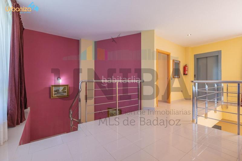 Foto 027d1aeb-affc-48bb-95bf-cd0376035b7a. Chalet con riscaldamento parcheggio piscina in Las Vaguadas Badajoz