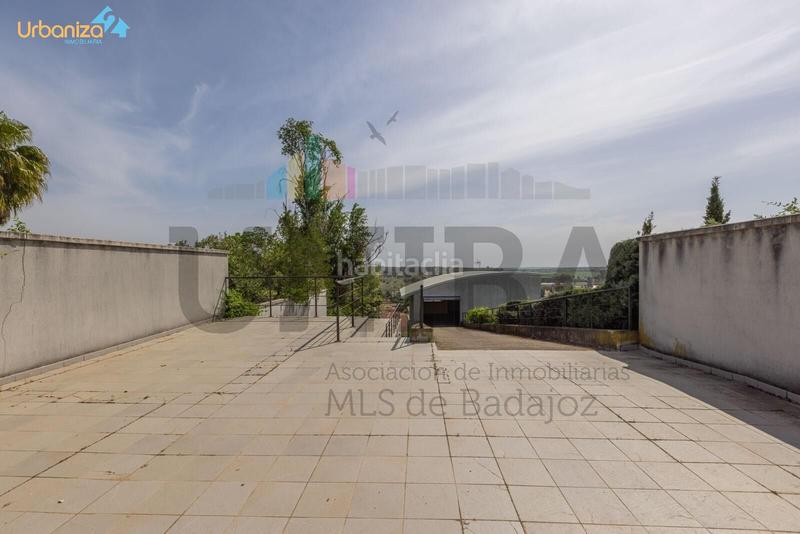 Foto 10eefada-a122-49b4-a4b4-744a6895d1ba. Chalet con riscaldamento parcheggio piscina in Las Vaguadas Badajoz