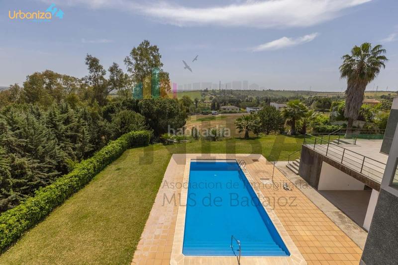Foto 3e8fa123-9342-4b58-8480-c4e9b49feedb. Chalet con riscaldamento parcheggio piscina in Las Vaguadas Badajoz