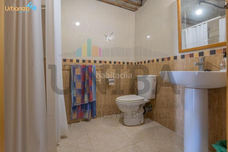 Foto 936edddc-ad1a-453a-93d4-b4b04f36e7c7. Chalet con riscaldamento parcheggio piscina in Las Vaguadas Badajoz