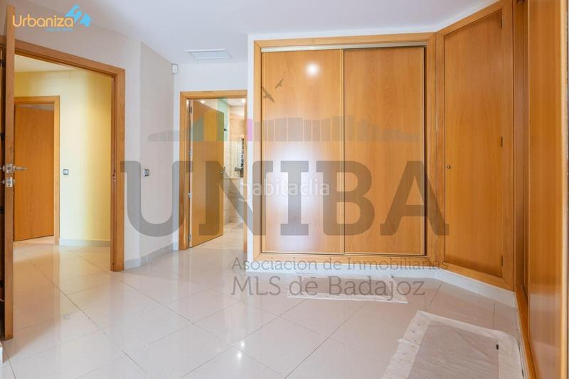 Foto b38a5812-3f17-48ea-bb9a-17a15856b935. Chalet con riscaldamento parcheggio piscina in Las Vaguadas Badajoz