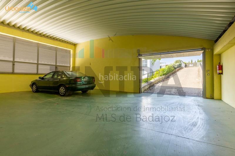 Foto e1e38cce-4348-4d90-9bb8-de07e86c5baa. Chalet con riscaldamento parcheggio piscina in Las Vaguadas Badajoz