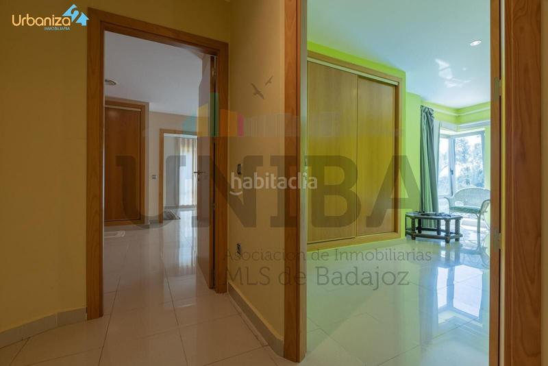 Foto e681bce8-ff95-4f03-9544-edcafc9291e4. Chalet con riscaldamento parcheggio piscina in Las Vaguadas Badajoz