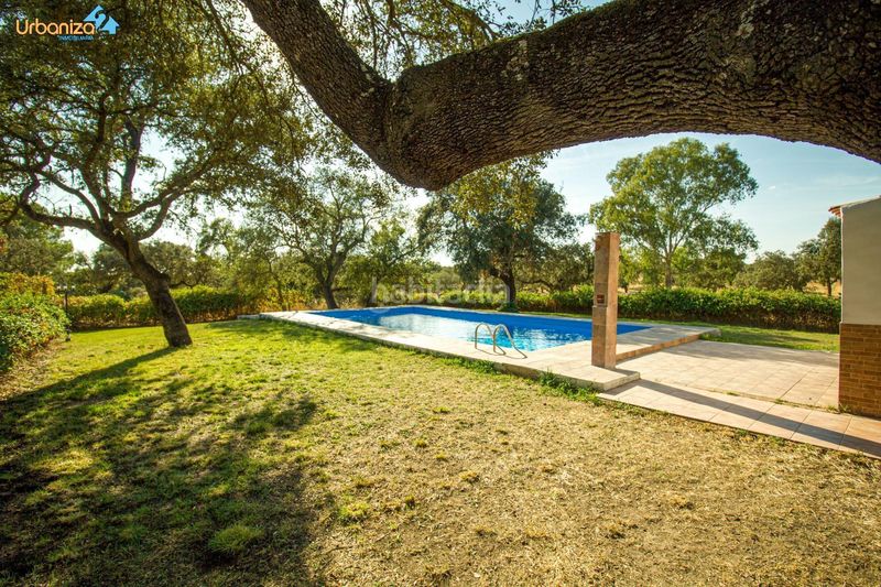 Foto a93f5514-1813-4b9e-953f-b8892ed3e5a9. Xalet amb calefacció aparcament piscina a Las Vaguadas Badajoz