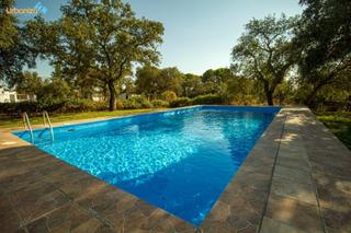 Xalet a Las Vaguadas. Preciosa parcela con chalet y piscina en un paraje muy tranquilo