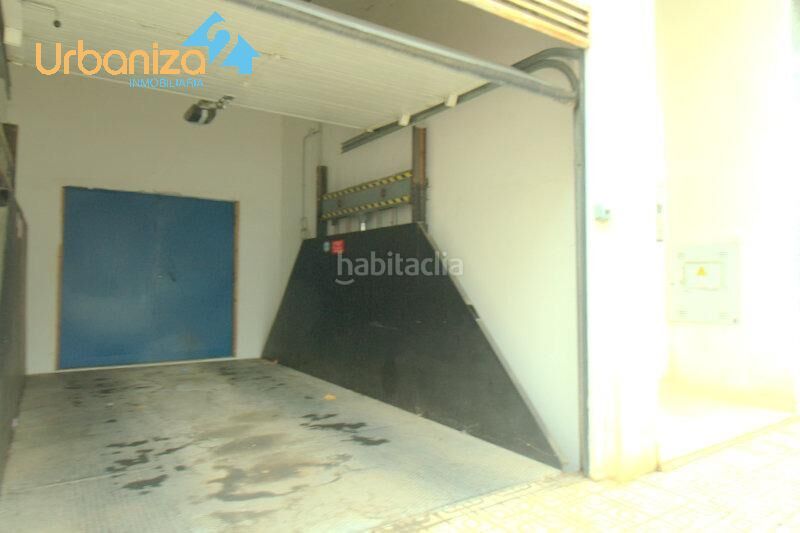 Foto 4596adeb-8b6d-4675-9a1b-b2b6b8f0eec3. Aparcament cotxe a Golf Guadiana Badajoz