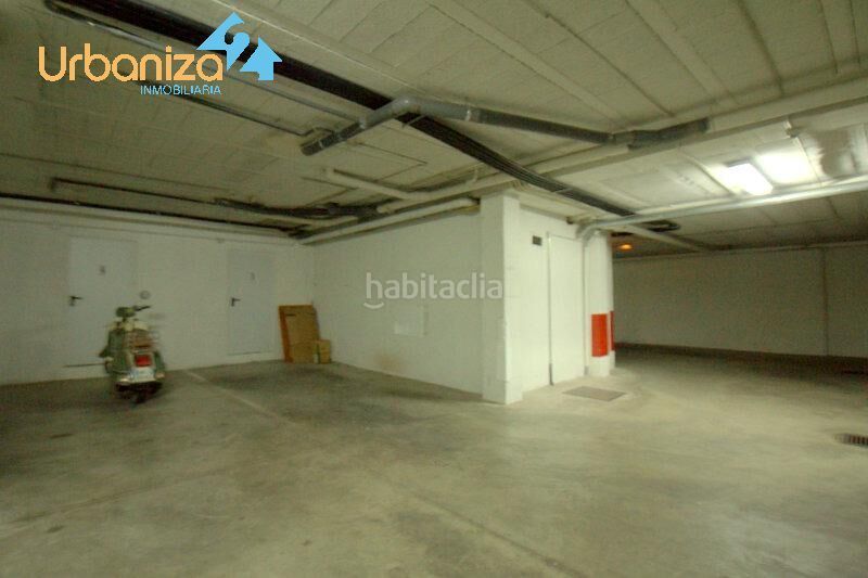 Foto d51be241-8fcd-4979-9815-0a7163f9bd00. Aparcament cotxe a Golf Guadiana Badajoz