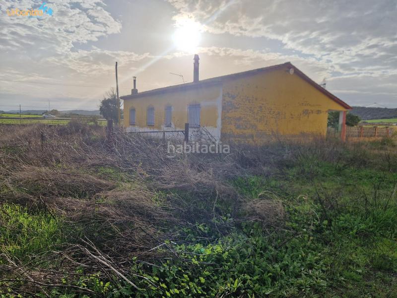 Foto 0865e5ad-b934-4138-aa0e-09e6673e5cb2. Terreno residencial terreno con vivienda en Almendral