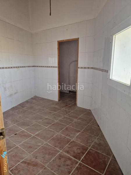 Foto 509d5ec7-c4db-4486-be63-4c632c8c5897. Terreno residencial terreno con vivienda en Almendral