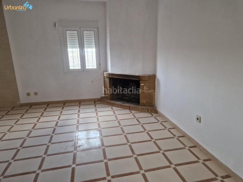 Foto 60129ffd-4d81-41a8-8060-cf9b0d3bccb7. Terreno residencial terreno con vivienda en Almendral