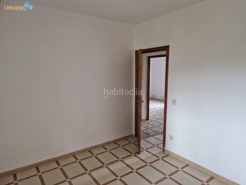 Foto 8943b833-6161-467d-8ab0-01655db9eec2. Terreno residencial terreno con vivienda en Almendral