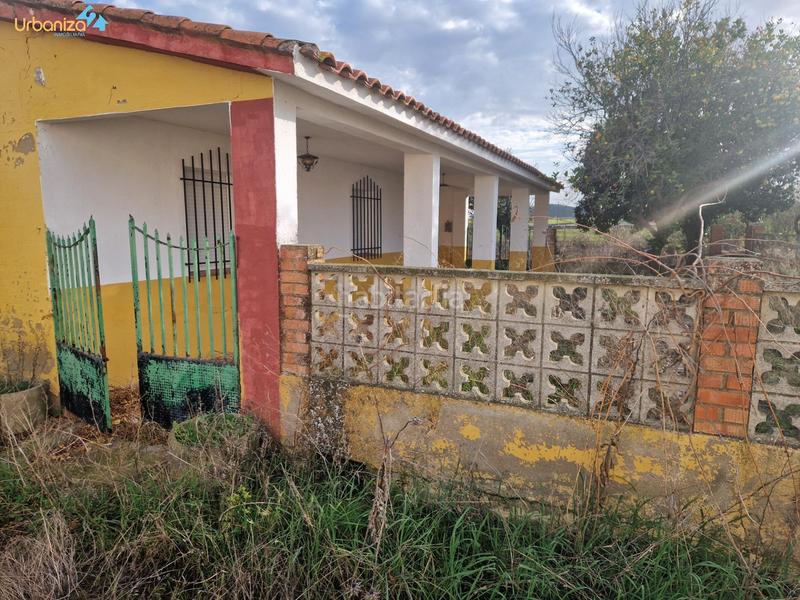 Foto 9c491021-a1de-44ad-a6bd-9529ca686715. Terreno residencial terreno con vivienda en Almendral