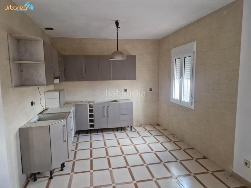 Foto ac3d8200-4237-4ece-8200-6b5b8b7f5c47. Terreno residencial terreno con vivienda en Almendral