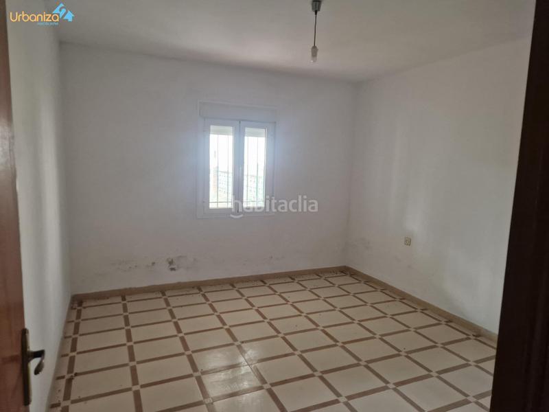 Foto dfb2c610-918f-4b5d-b5ba-5ad60688c0bf. Terreno residencial terreno con vivienda en Almendral