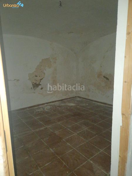 Foto f1164a94-3299-4472-9a4b-584f91458c30. Terreno residencial terreno con vivienda en Almendral