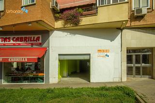 Location Local commercial à Santa Marina. Local comercial en alquiler